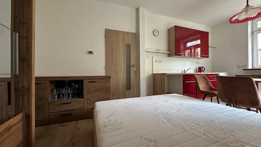 Pronájem bytu 1+kk, Luhačovice, 30 m2