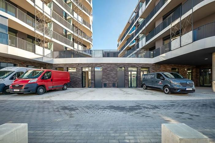 Pronájem obchodního prostoru, Praha - Stodůlky, Bělohlávkova, 446 m2