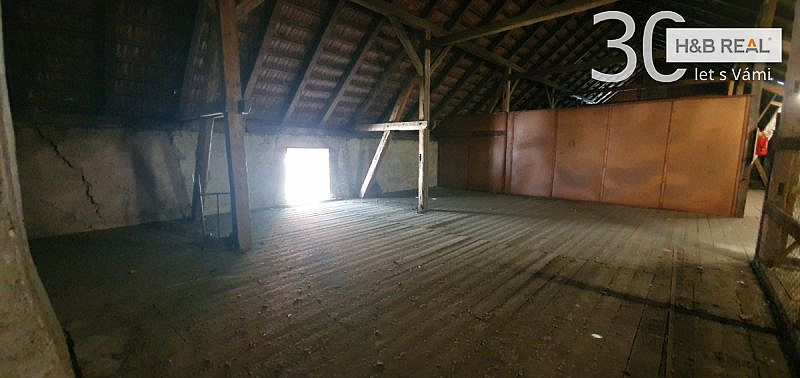 Pronájem skladu, Vsetín, 550 m2