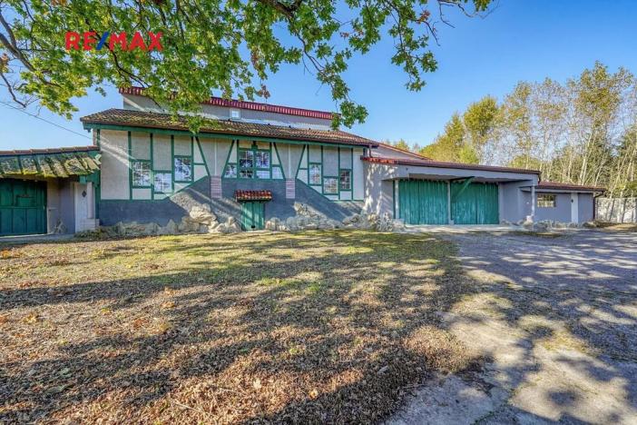 Prodej apartmánu, Všeruby, 952 m2