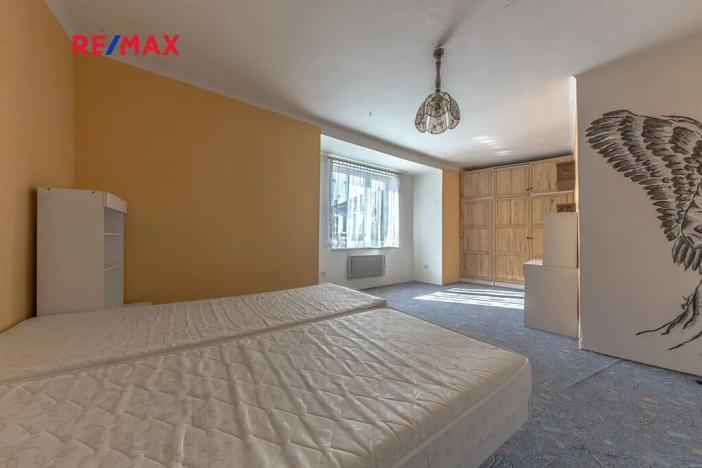 Prodej rodinného domu, Lomnice nad Lužnicí, Tyršova, 315 m2