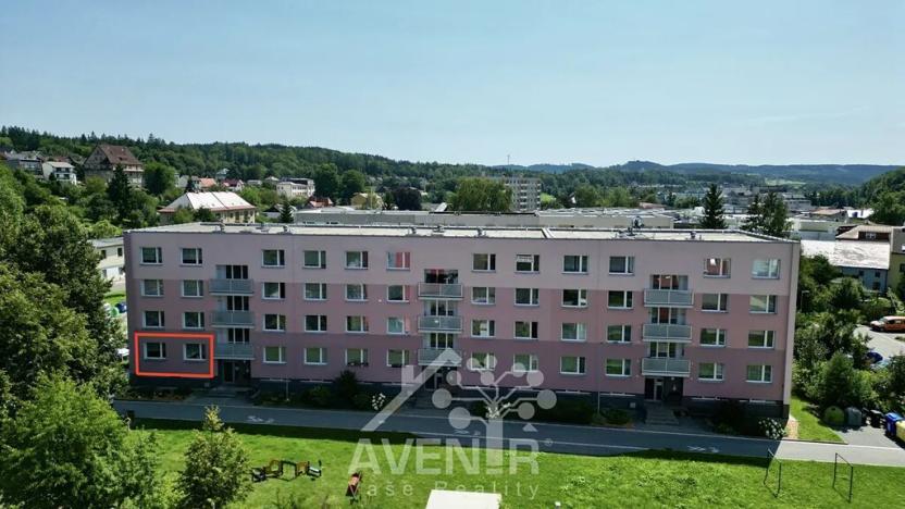 Prodej bytu 3+1, Hostinné, Sídliště, 68 m2