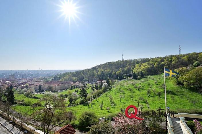 Pronájem kanceláře, Praha - Hradčany, Loretánské náměstí, 26 m2