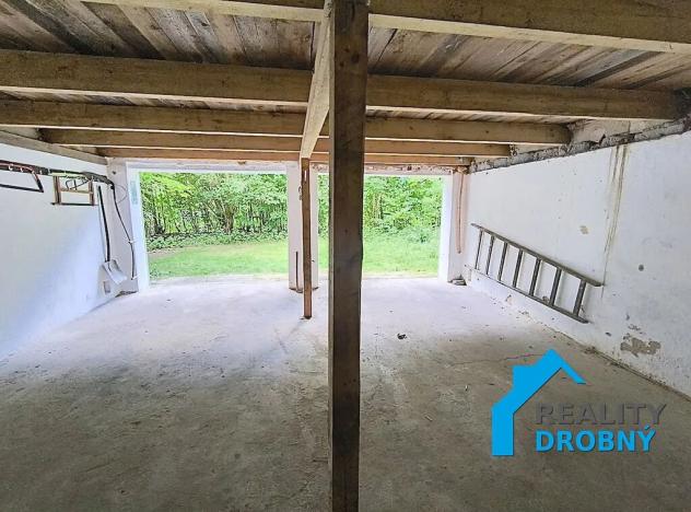 Pronájem garáže, Benešov nad Ploučnicí, 55 m2