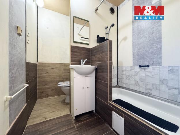 Prodej bytu 1+kk, Karlovy Vary, U Koupaliště, 25 m2