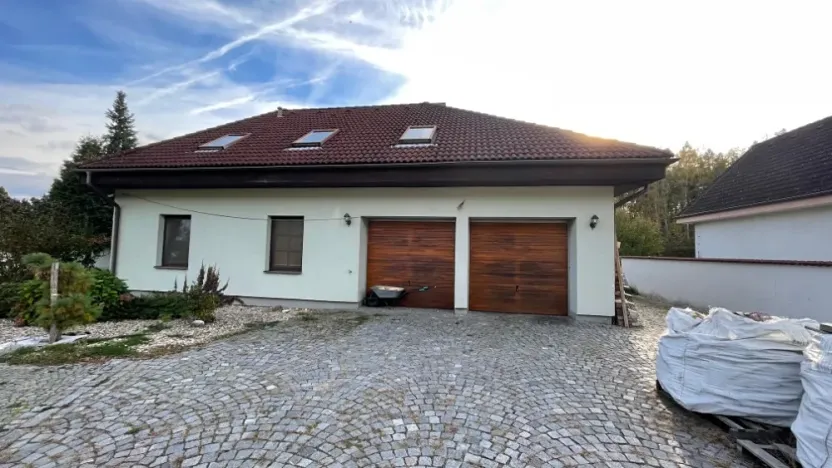 Dražba rodinného domu, Sezemice, 169 m2