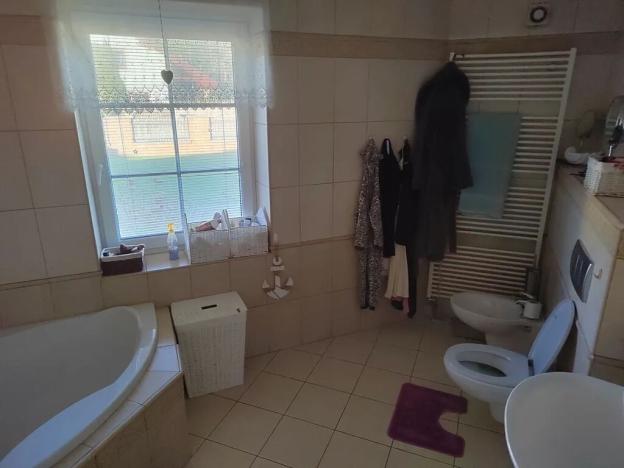 Dražba rodinného domu, Sezemice, 169 m2