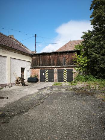 Pronájem skladu, Holovousy