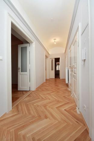 Pronájem bytu 4+1, Praha - Smíchov, Kořenského, 121 m2