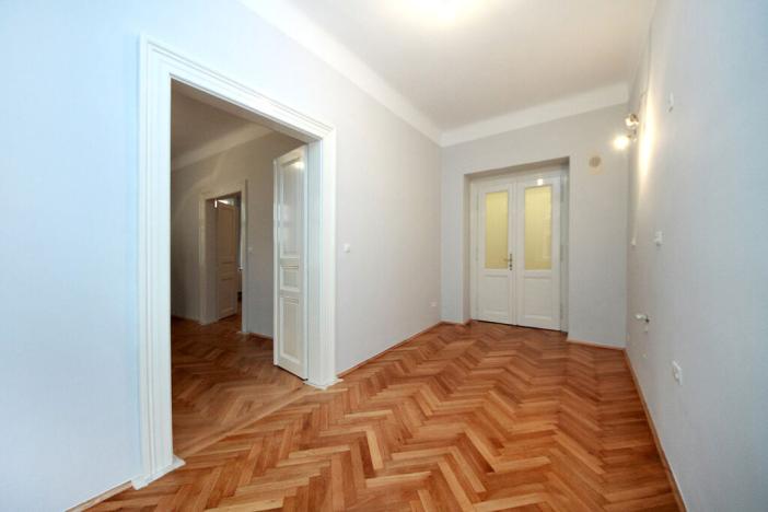 Pronájem bytu 4+1, Praha - Smíchov, Kořenského, 121 m2