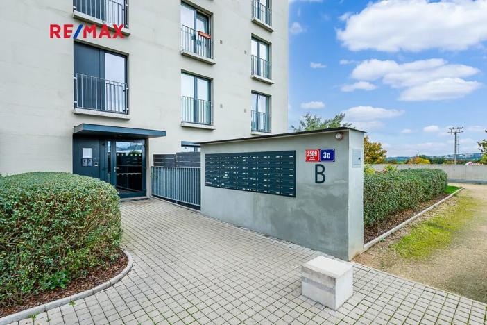 Prodej bytu 1+kk, Praha - Libeň, Novovysočanská, 27 m2