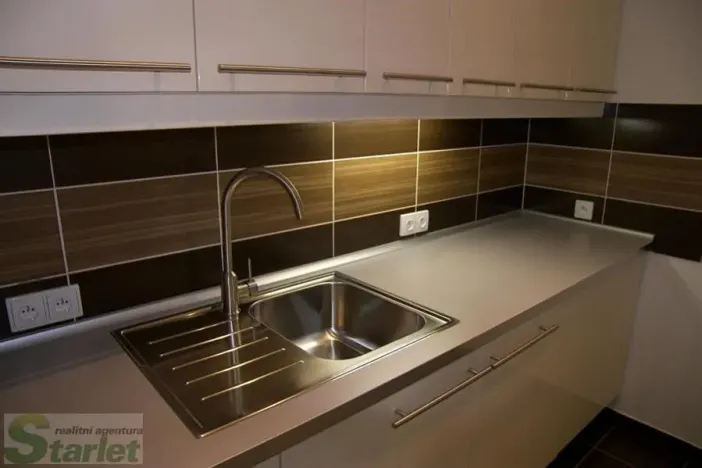 Pronájem kanceláře, Praha - Kunratice, Jana Růžičky, 13 m2