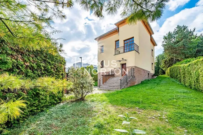 Pronájem vily, Praha - Břevnov, Oddělená, 316 m2