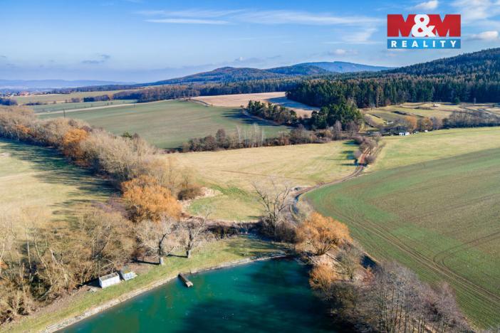 Prodej pole, Podluhy, 1679 m2