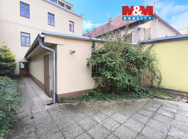 Pronájem obchodního prostoru, Slaný, Husova, 83 m2