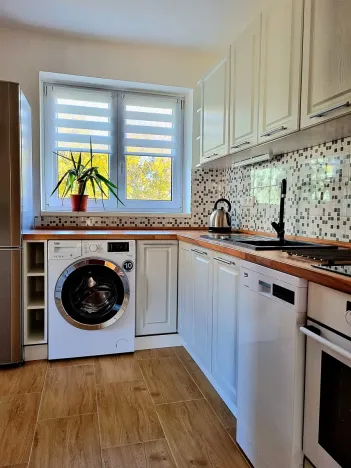 Prodej bytu 3+1, Hrobčice, 63 m2