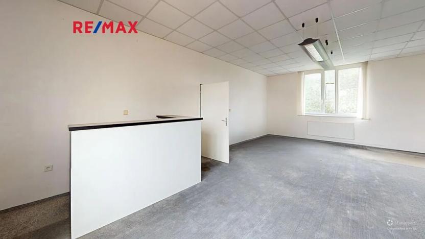 Pronájem kanceláře, Pardubice, Bohdanečská, 186 m2