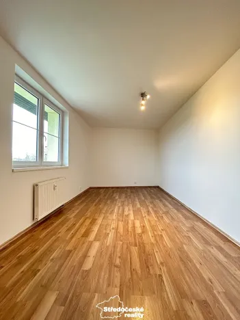 Pronájem bytu 1+1, Praha - Horní Počernice, Na nové silnici, 40 m2