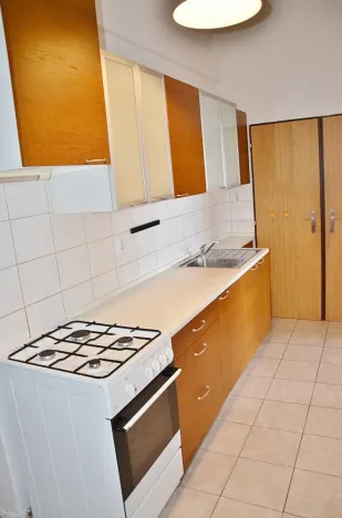 Pronájem bytu 2+kk, Praha, Sedlčanská, 55 m2