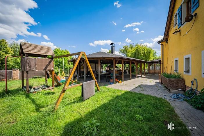 Prodej apartmánu, Květnice, Na Ladech, 460 m2