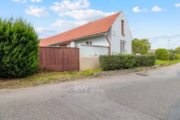 Prodej rodinného domu, Bašť, Předbojská, 58 m2