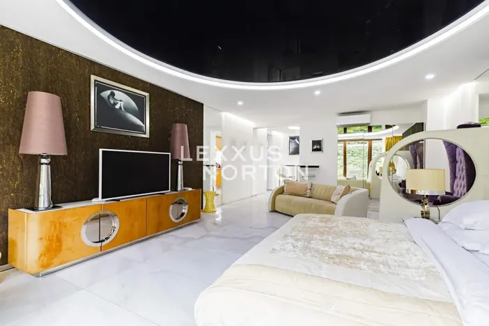 Pronájem bytu 1+kk, Praha - Bubeneč, Mlýnská, 53 m2