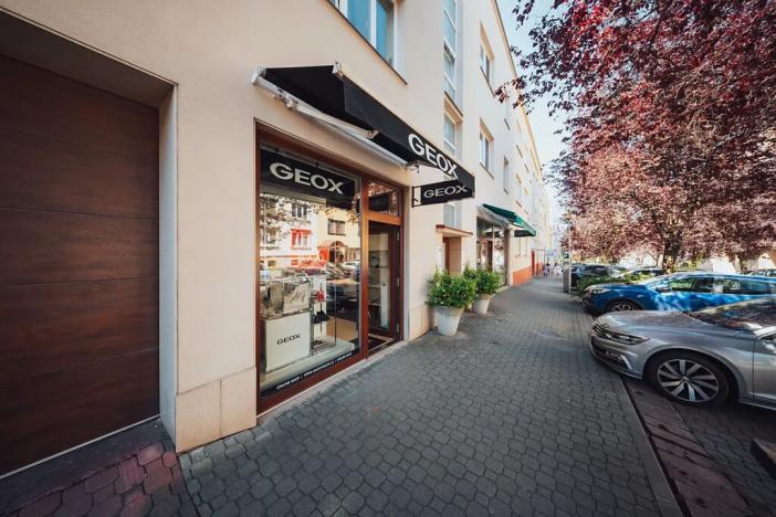 Pronájem obchodního prostoru, Zlín, Sadová, 100 m2