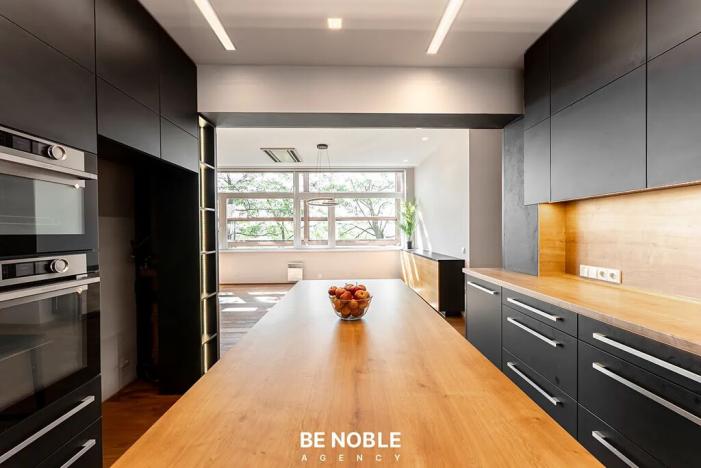 Prodej bytu 6+kk a větší, Praha - Břevnov, Kukulova, 252 m2