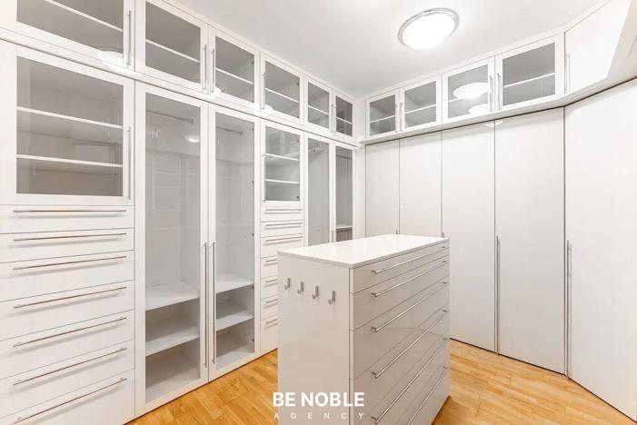 Prodej bytu 6+kk a větší, Praha - Břevnov, Kukulova, 252 m2