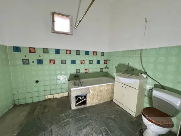 Prodej bytu 2+1, Broumov, Přadlácká, 66 m2