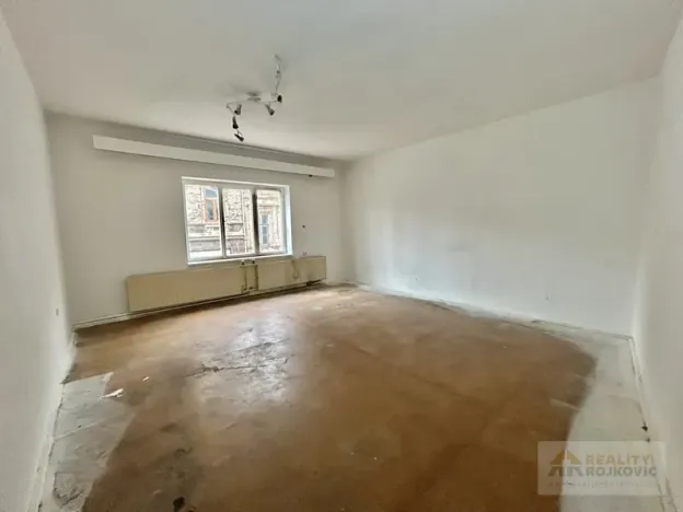 Prodej bytu 3+1, Broumov, Přadlácká, 104 m2