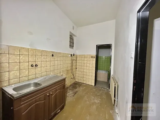 Prodej bytu 3+1, Broumov, Přadlácká, 104 m2