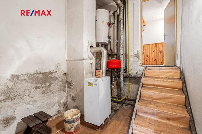 Prodej rodinného domu, Zlosyň, 307 m2