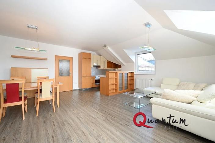 Pronájem bytu 3+kk, Praha - Libeň, Kovanecká, 77 m2