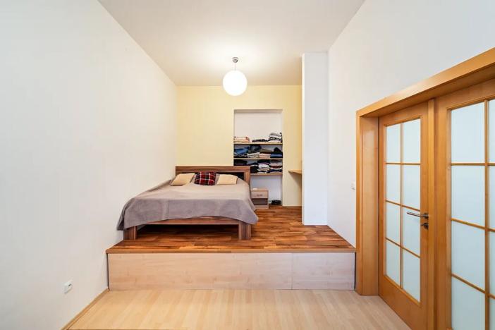 Pronájem bytu 2+kk, Praha - Smíchov, Na Skalce, 45 m2
