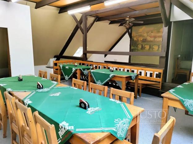 Pronájem restaurace, Písek, Hradiště, 497 m2