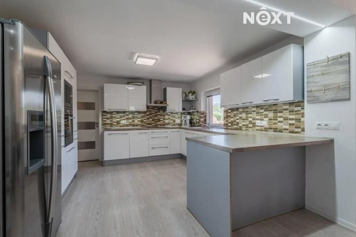 Prodej rodinného domu, Strážovice, 340 m2