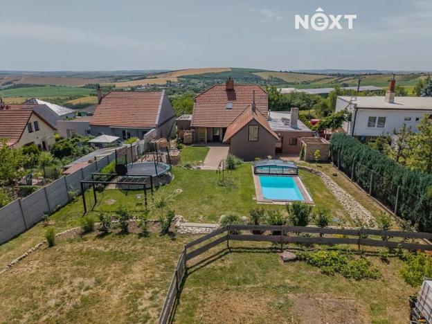 Prodej rodinného domu, Strážovice, 340 m2