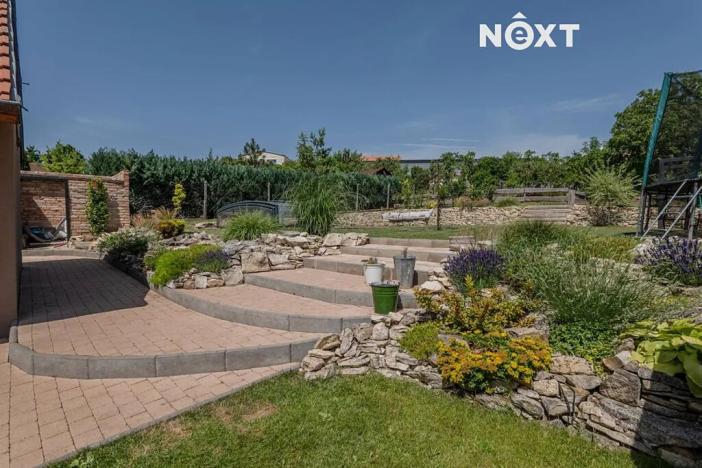 Prodej rodinného domu, Strážovice, 340 m2