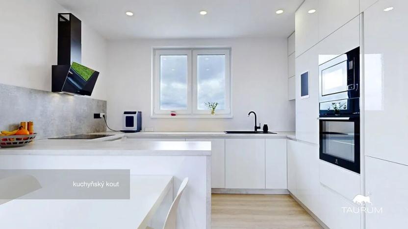 Prodej bytu 4+kk, Vochov, 81 m2