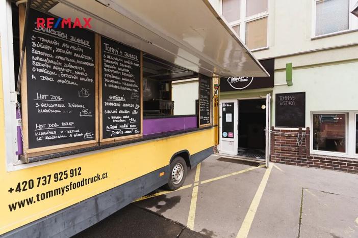 Pronájem restaurace, Praha - Smíchov, Křížová, 236 m2