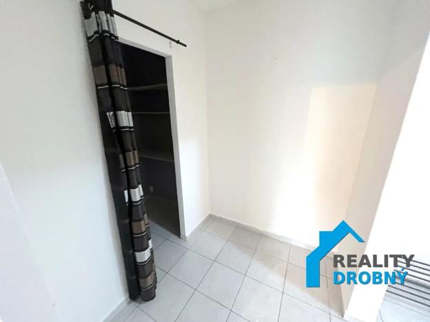 Pronájem bytu 2+kk, Teplice, Javorová, 43 m2