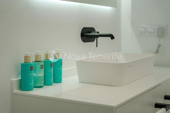 Prodej domu, Adeje, Tenerife, Španělsko, 197 m2