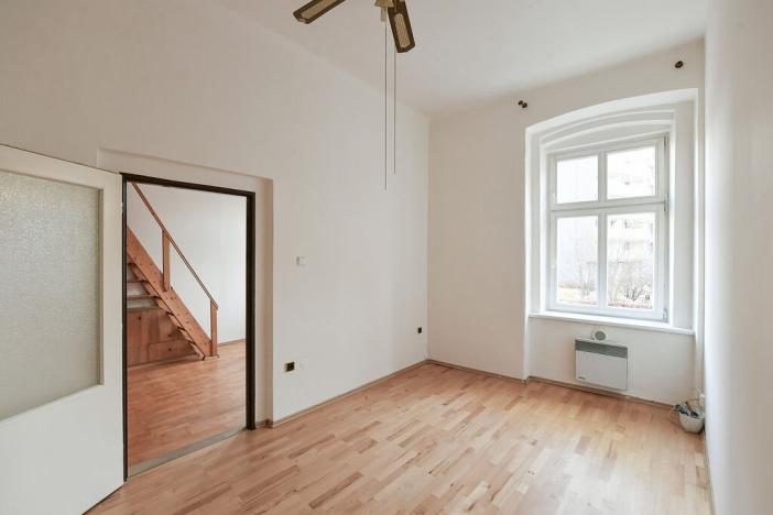 Pronájem bytu 3+kk, Praha - Žižkov, Lupáčova, 57 m2