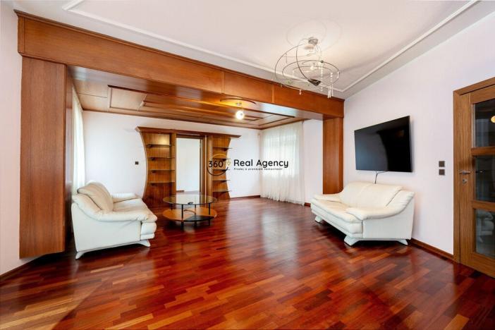 Prodej rodinného domu, Přezletice, U Bažantnice, 486 m2