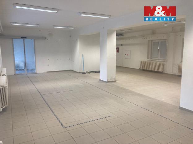 Pronájem kanceláře, Strakonice - Strakonice II, U Nádraží, 300 m2