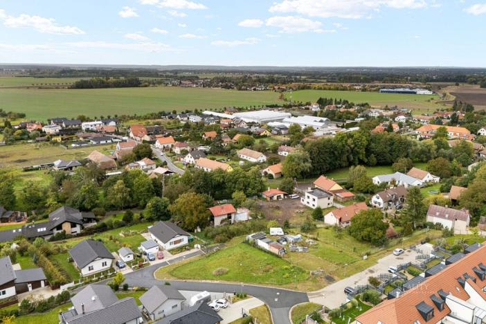 Prodej pozemku, Dubany, 793 m2