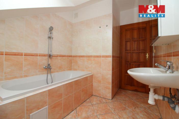 Prodej bytu 2+1, Nový Bor - Arnultovice, Gen. Svobody, 92 m2