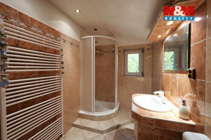 Prodej rodinného domu, Bouzov - Obectov, 200 m2