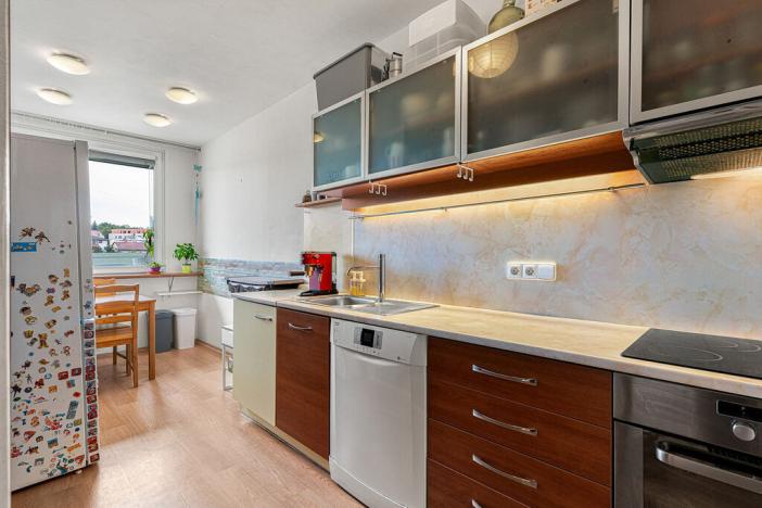 Prodej bytu 3+1, Praha - Řepy, Nevanova, 70 m2